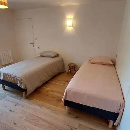 8 Personnes Ussel Grande Maison Renovee *