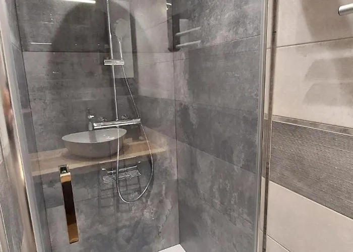 Casa vacanze 8 Personnes Ussel Grande Maison Rénovée Ussel (Cantal)