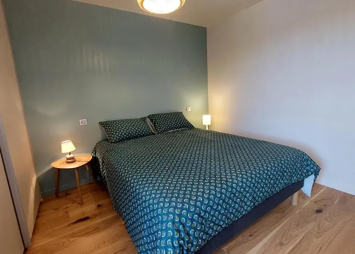 8 Personnes Ussel Grande Maison Rénovée Casa vacanze